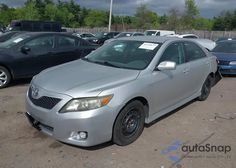 2011 Toyota Camry Se z USA, uszkodzony, nr VIN 4T1BF3EK7BU231164